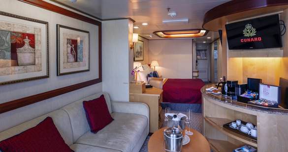 CUNARD Queen Elizabeth P2 Suite 1.jpg